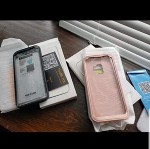 NWT Samsung 9 built in screen  protector